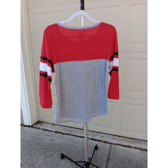 NBA Chicago Bulls T-Shirt Men’s Large‎ Red 100% Polyester Super Soft NWT - Picture 4 of 6